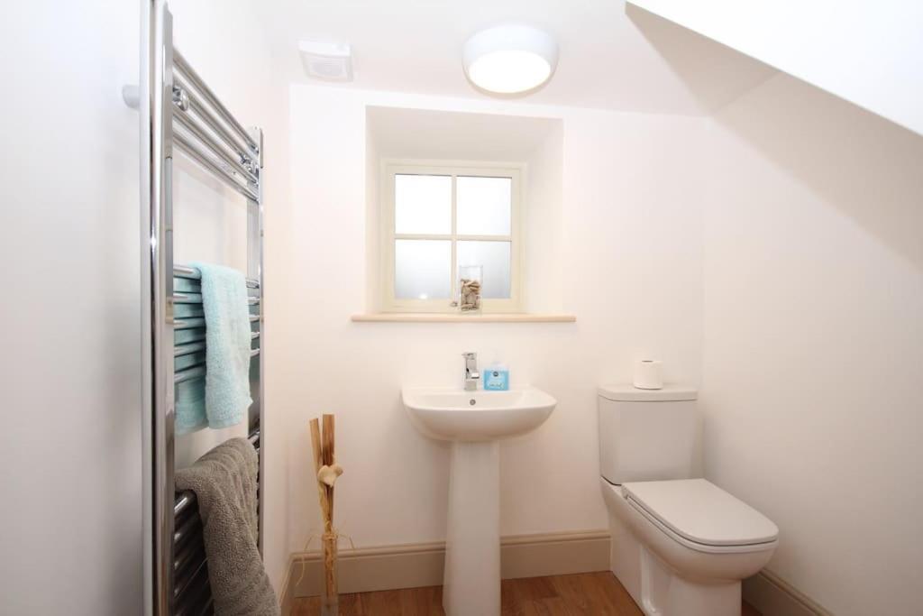 4 Bedroom House, Central Ulverston Exterior photo